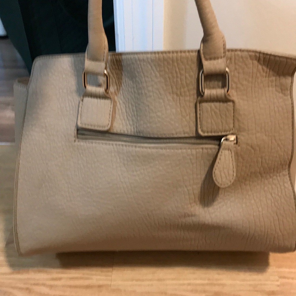 Handbag - Picture 3 of 6